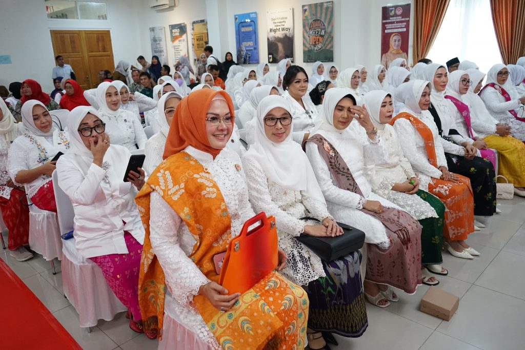 Pengukuhan Pengurus Dekranasda Sulteng 2025 – 2030