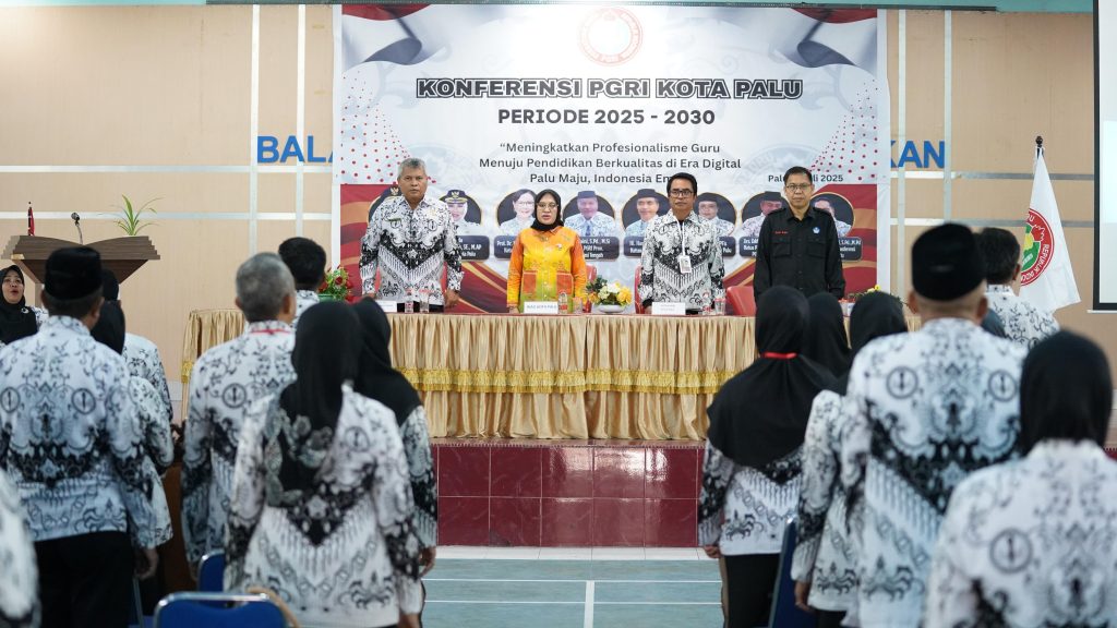 Buka Konferensi Kota PGRI, Sekda Irmayanti Tekankan Ini
