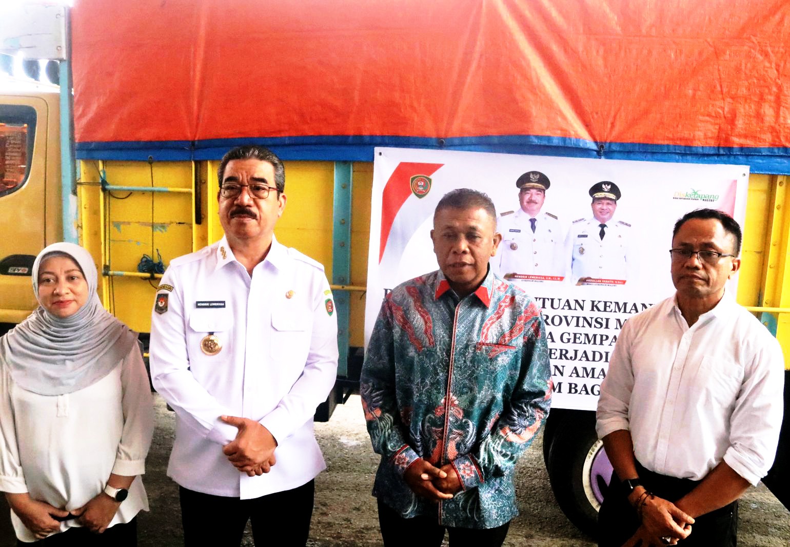 SALURKAN BANTUAN KEMANUSIAAN, GUBERNUR HIMBAU MASYARAKAT WASPADAI BENCANA