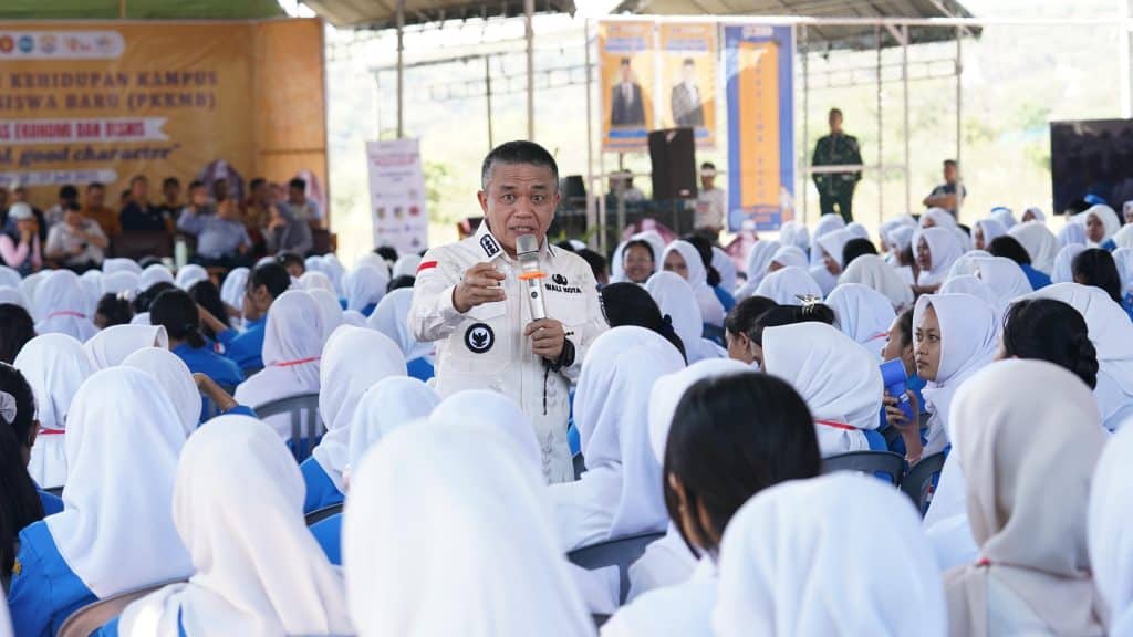 Wali Kota Palu Berpesan kepada Mahasiswa Baru Untad: Manfaatkan Pendidikan untuk Pembangunan