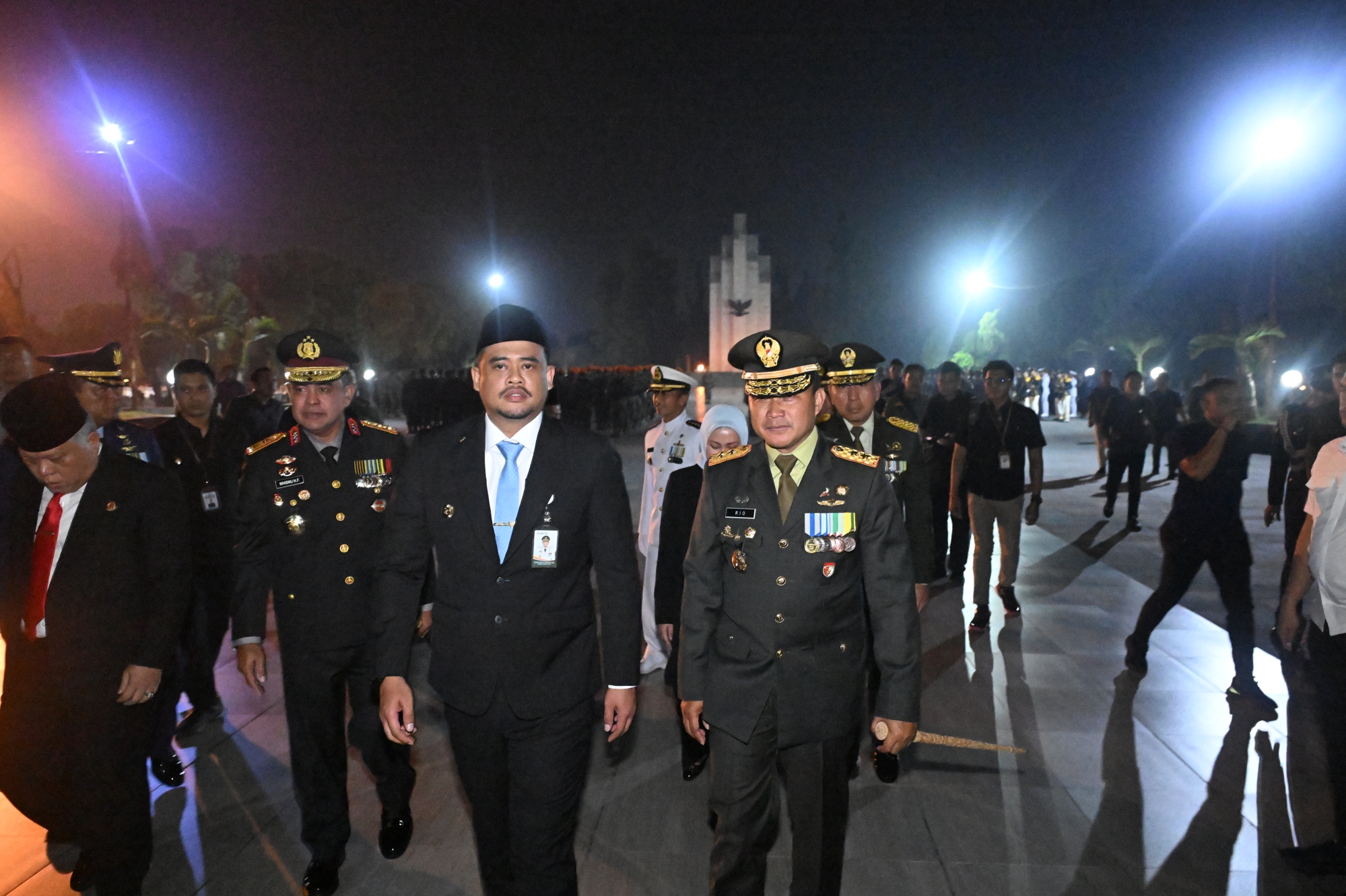 Gubernur Sumut Bobby Nasution dan Wagub Surya Ikuti Apel Kehormatan dan Renungan Suci di Makam Pahlawan Bukit Barisan