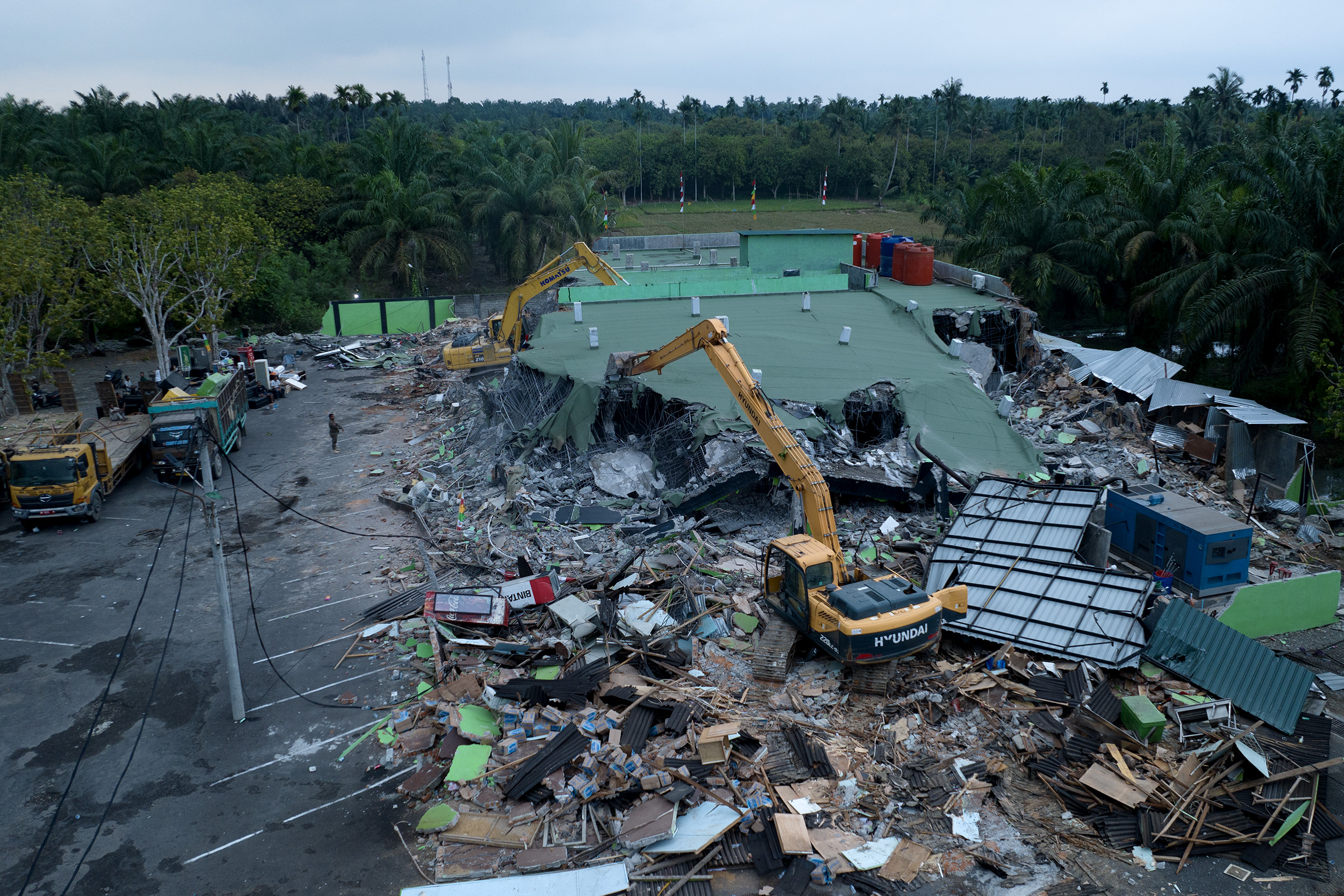 Lagi, Bobby Nasution Perintahkan Bongkar Cafe yang Resahkan Masyarakat