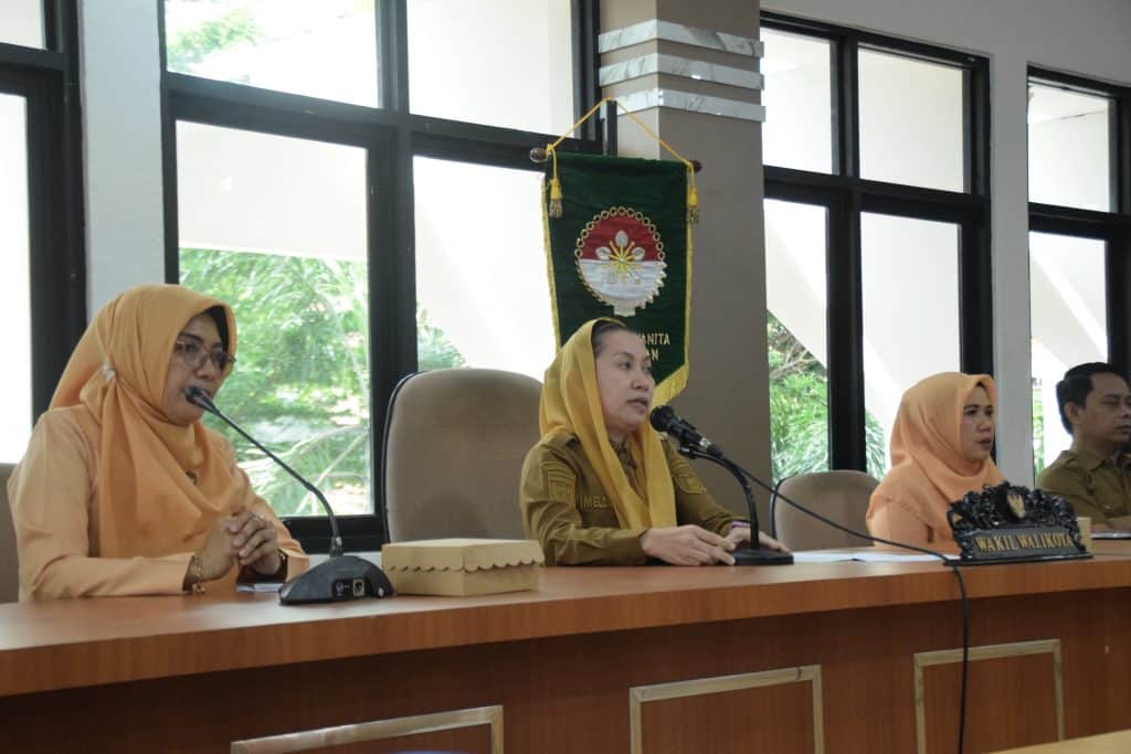 Wawali Imelda Saksikan Sertijab Ketua DWP Kota Palu Periode 2024-2029
