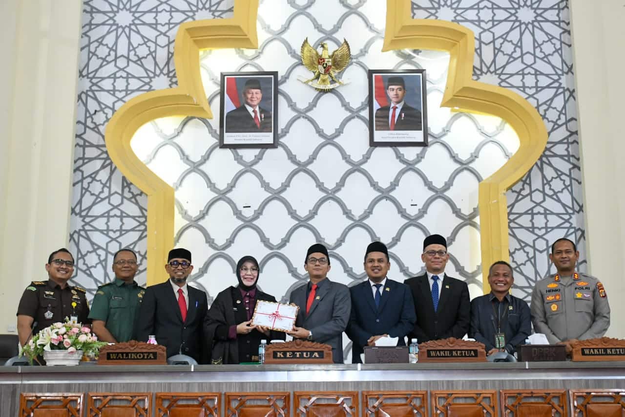 Illiza Serahkan Dokumen RKUA-PPAS 2026 ke Dewan