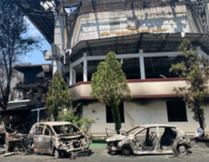 Kerugian Kebakaran Gedung DPRD Kota Makassar Capai Ratusan Milliar