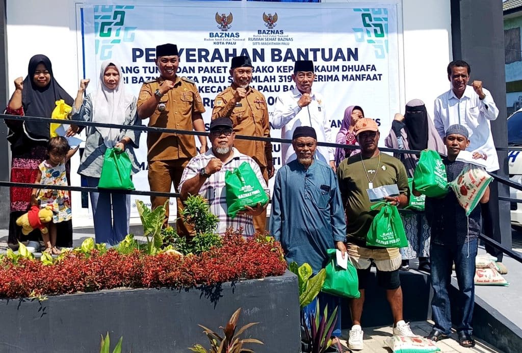 Bersama Baznas, Pemkot Palu Salurkan Bantuan ZIS untuk 319 Warga