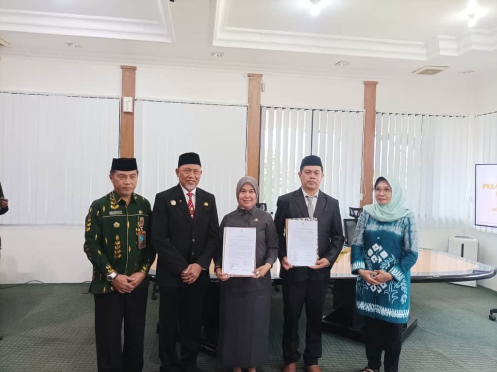 Pemkot Palu Lantik Pejabat Administrator, Dorong Tata Kelola Pemerintahan yang Lebih Baik