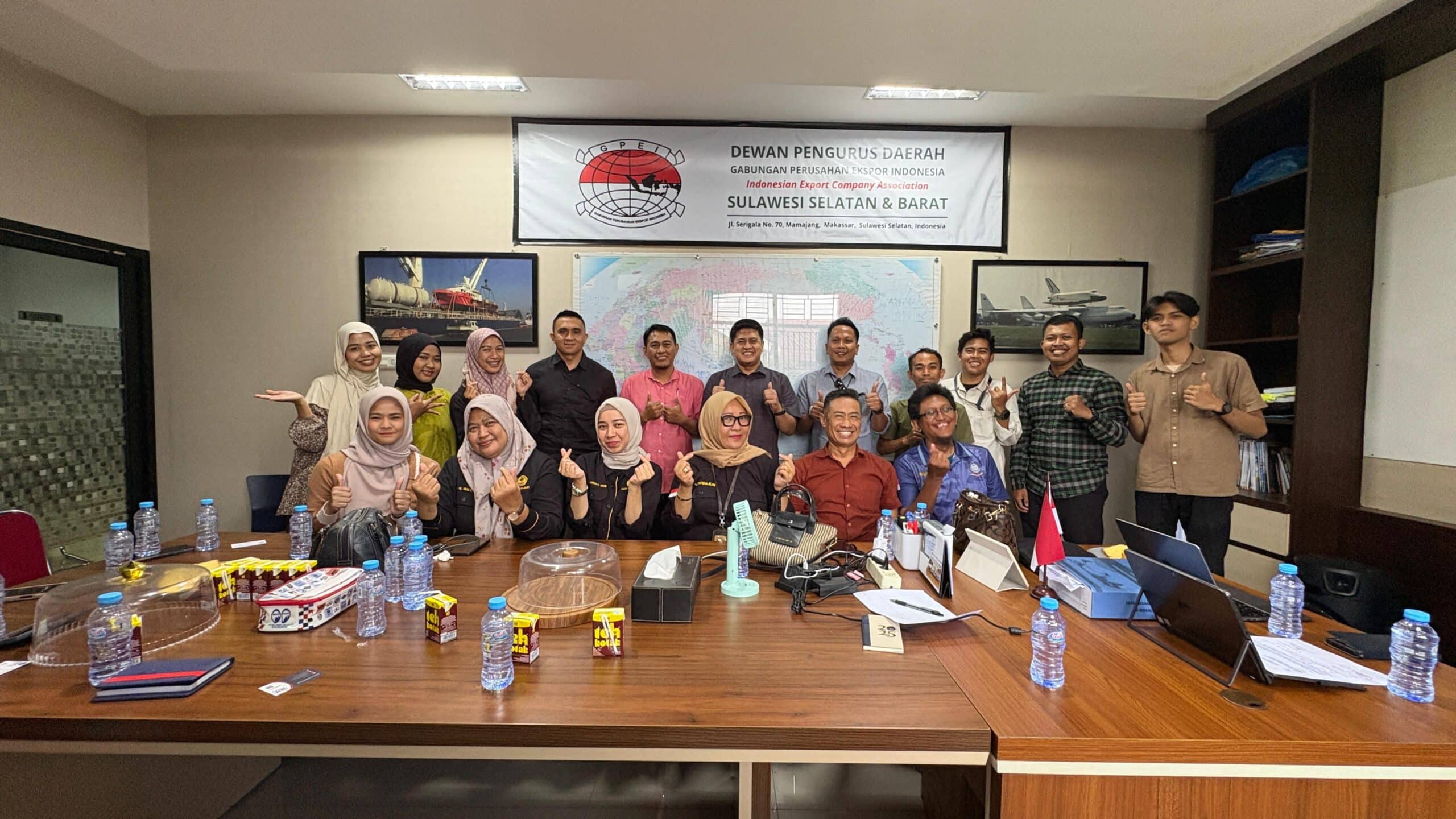 Mahasiswa Magister Manajemen STIEM Bongaya Dalami Transformasi Logistik Digital Lewat Kuliah Luar Kampus