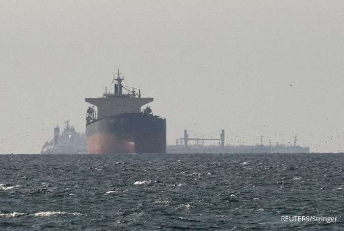 Lalu Lintas Selat Hormuz Anjlok, Hanya 5 Kapal Melintas dalam 24 Jam