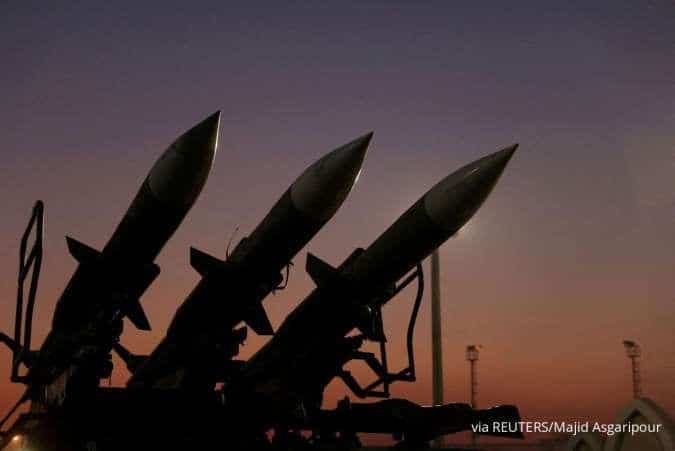 Trump Kembali Ultimatum 48 Jam: Ancam Hujan Api Neraka & Serang Fasilitas Energi Iran Trump Kembali Ultimatum 48 Jam: Ancam Hujan Api Neraka & Serang Fasilitas Energi Iran