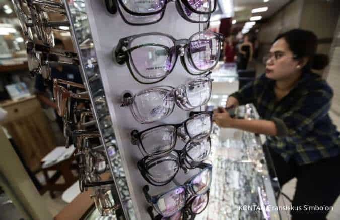 Usia 40+ Dorong Pasar Lensa Progresif, Edukasi Jadi Kunci