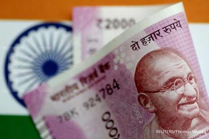 Rupee India Sentuh Rekor Terendah Dekati 97 per Dolar AS