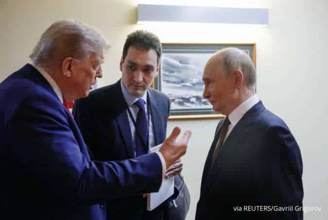 Trump Bicara Lewat Telepon dengan Putin Selama 1,5 Jam, Ini yang Dibahas