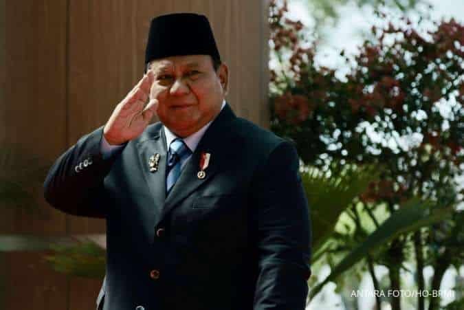 Rupiah Ambruk ke Level Terendah, Prabowo: Rakyat Desa Tak Pakai Dolar