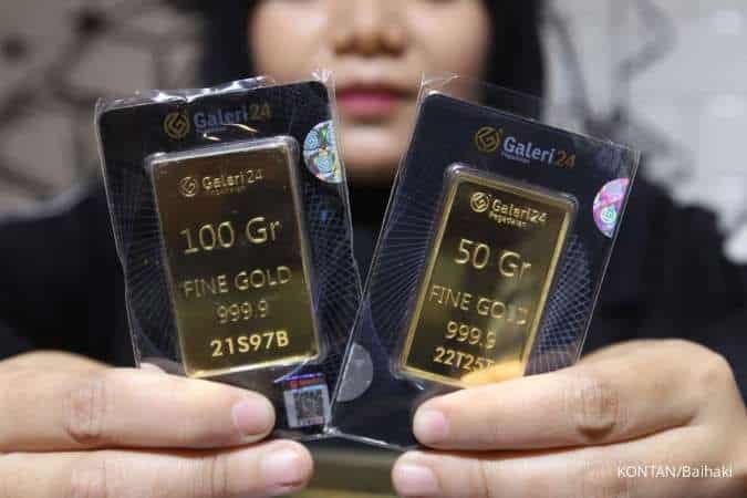 Harga Emas Anjlok, Potensi Penurunan Suku Bunga AS dan Geopolitik Membayangi