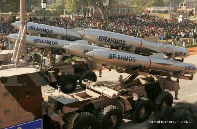 India Menandatangani Kesepakatam Rudal BrahMos dengan Vietnam