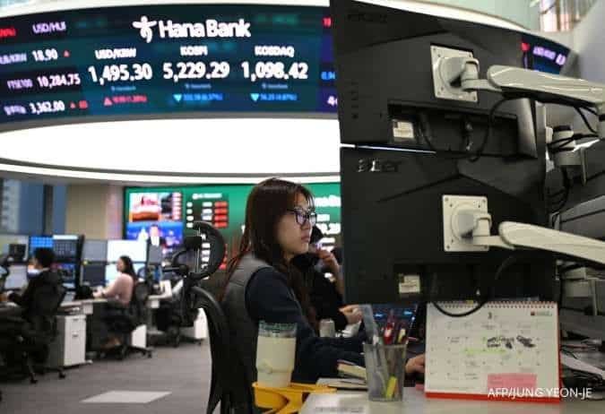 Saham Samsung Ambles 10% Selasa (7/7), Kekhawatiran Boom AI Seret Bursa Emerging Asia