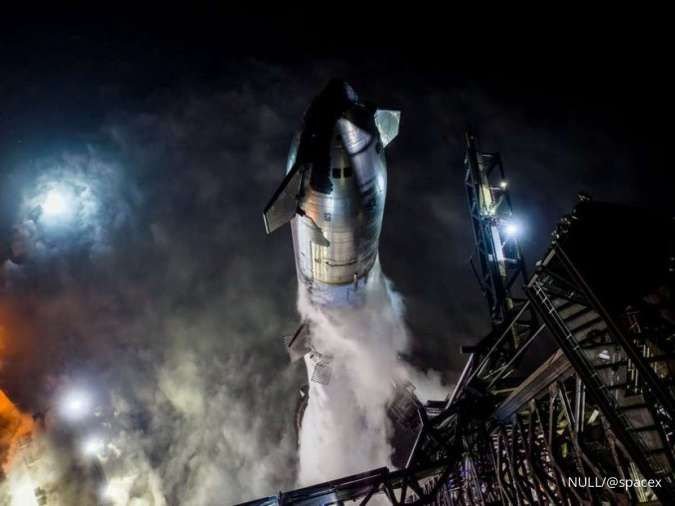 Saham SpaceX Turun di Bawah Harga IPO, Investor Waspada