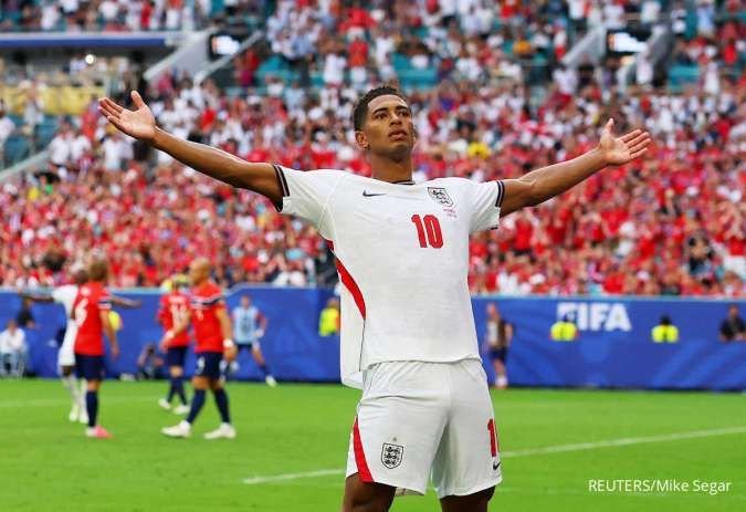 Jelang Lawan Argentina, Timnas Inggris Kompak Abaikan Spekulasi di Luar Lapangan