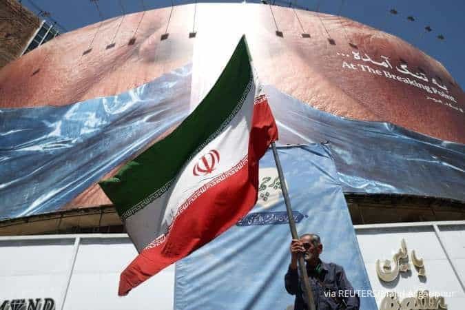 Iran Gencarkan Serangan ke Pangkalan AS di Negara Teluk, Ancam Selat Hormuz