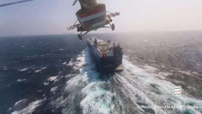 Serangan Houthi di Laut Merah Tewaskan Tiga Awak Kapal, Risiko Pelayaran Meningkat