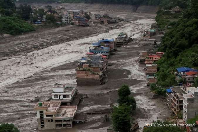 Keluarga Panik Cari Kabar Peziarah yang Hilang akibat Banjir Mematikan di Nepal