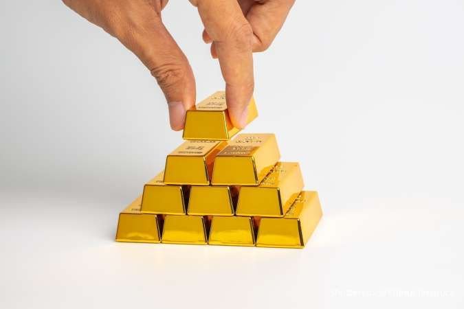 Harga Emas Tergelincir di Tengah Hari ini (10/8), Pasar Menanti Data Inflasi AS