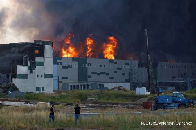 Rusia Serang Bandara Kyiv Jelang Kunjungan Utusan Perdamaian AS
