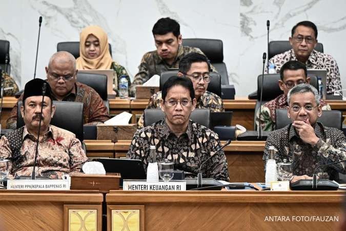 Purbaya Pagi Masih Rapat dengan DPD, Sore Digantikan Suahasil Jadi Menkeu