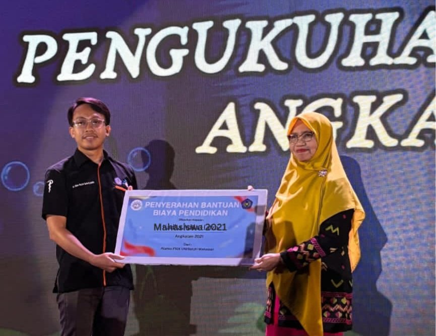 274 Mahasiswa Baru Fakultas Kedokteran Unismuh Makassar Ikuti Inaugurasi Angkatan 2025