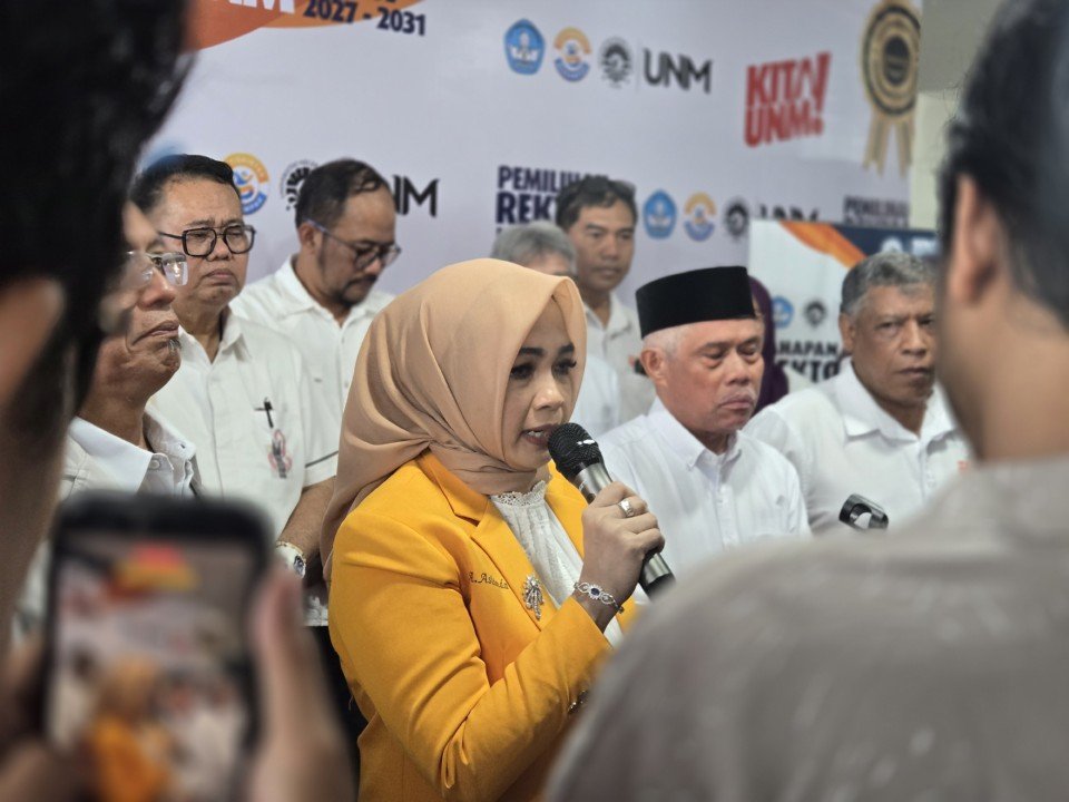 Prof. Andi Aslinda Resmi Daftar Bacalon Rektor UNM, 21 Anggota Senat Hadir Mendampingi
