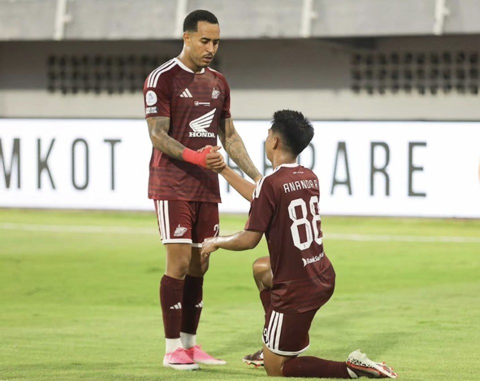 Hujan Gol di Gelora B.J. Habibie! PSM Makassar vs Persita Berakhir Imbang Dramatis 2-2 – Presscorner.id